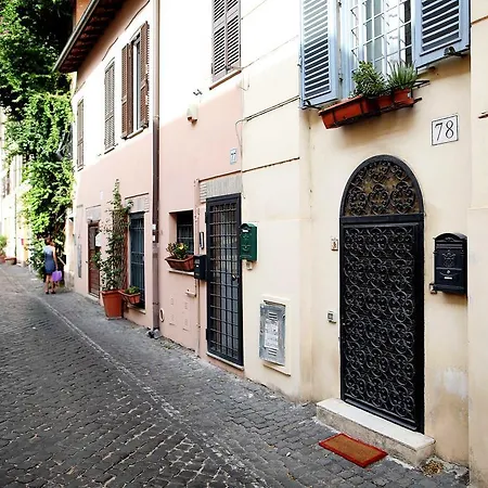 Trastevere Calling * Rome